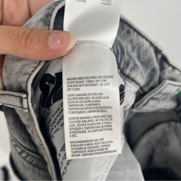 Snacks by Mother The Side Dish Cargo Skimp Gray Jeans in Salt and Pepper 27 NWT - Picture 10 of 11